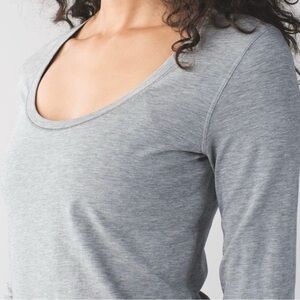 Lululemon Athletica Light Gray Long Sleeve Top